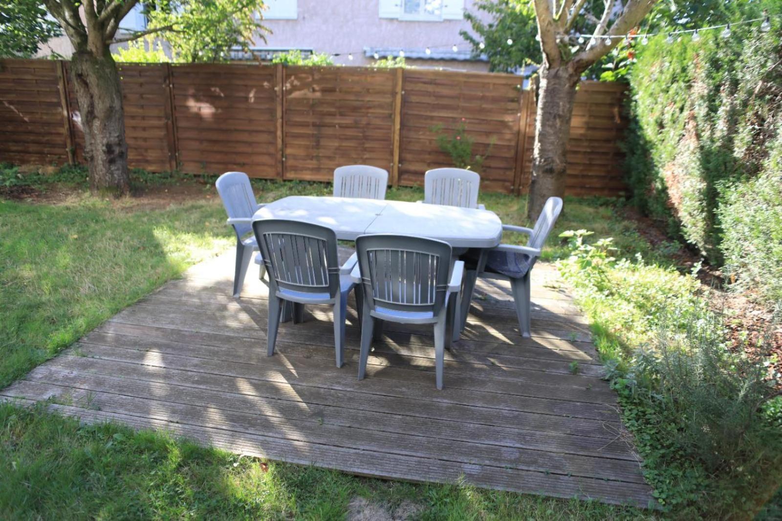 Appartement Calme Avec Jardin Proche De Paris Evry-Gregy-sur-Yerre Dış mekan fotoğraf